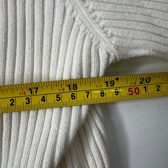 Vintage Y2K St. John’s Bay Ivory Ribbed Turtleneck Embroidered Sleeves XL - Picture 4 of 7